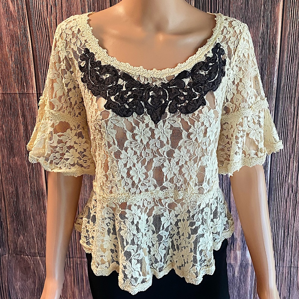 Free People size small cream and black floral lace embroidered blouse top